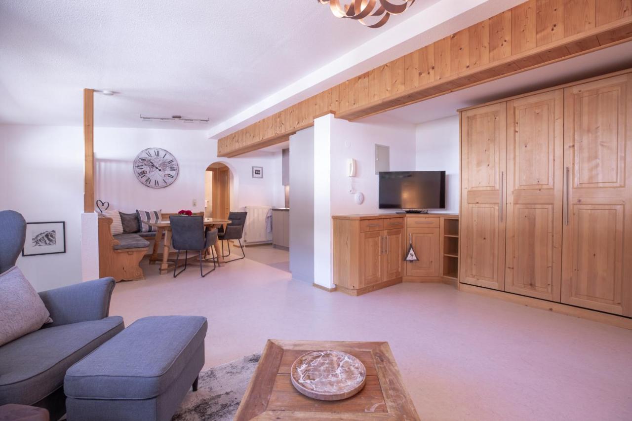 Ferienwohnung Haus Praxmarer St. Anton am Arlberg Exterior foto